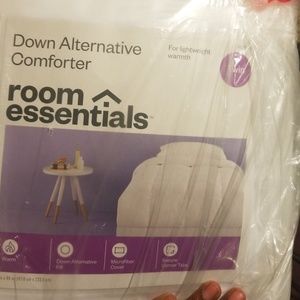 Twin Down Alternative comforter